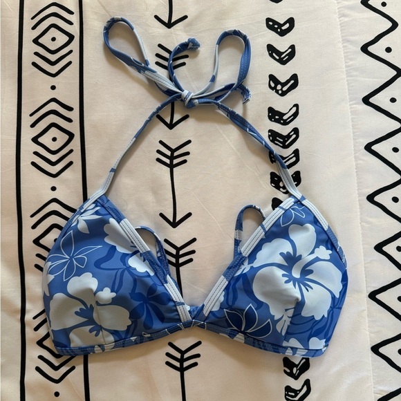 SHEIN Other - SHEIN Tropical Flower Print Bikini Top